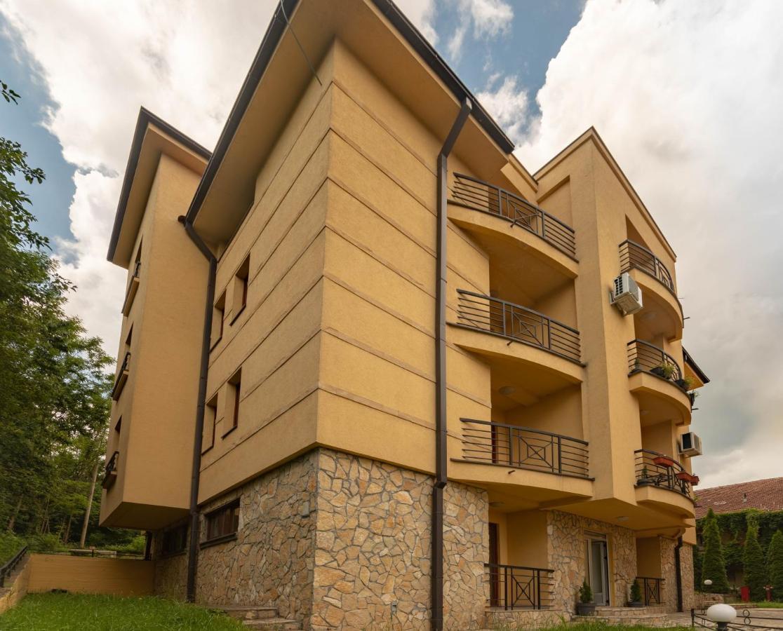 Apartman Modena Lux Vrnjacka Banja Exterior photo